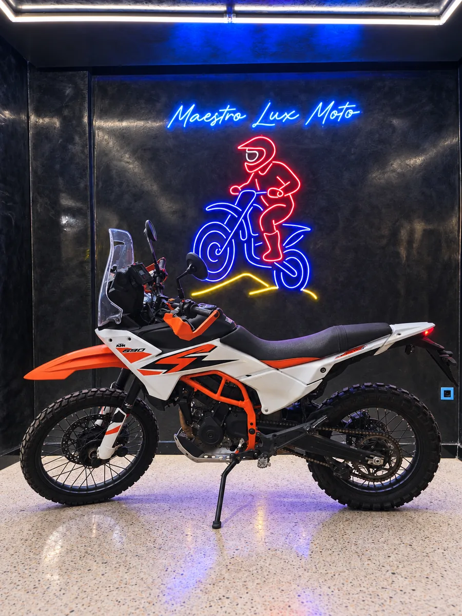 KTM ADV-S 390